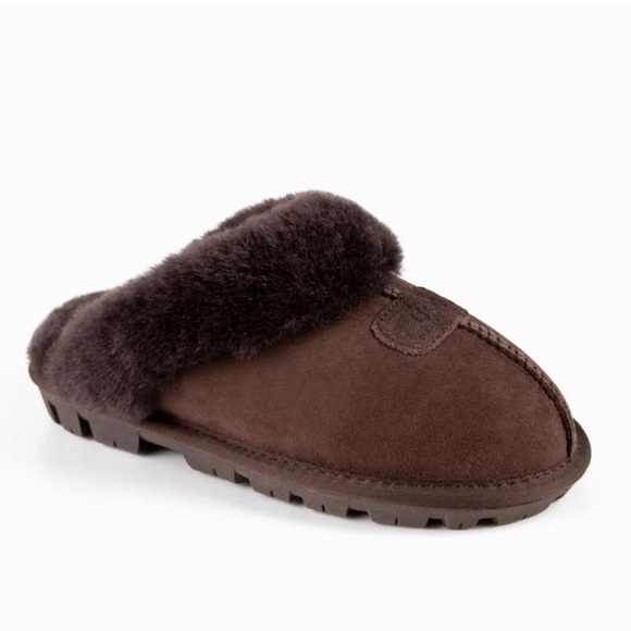 Cozy Brown UGG Coquette Women’s Sheepskin Slipper - Picture 1 of 6
